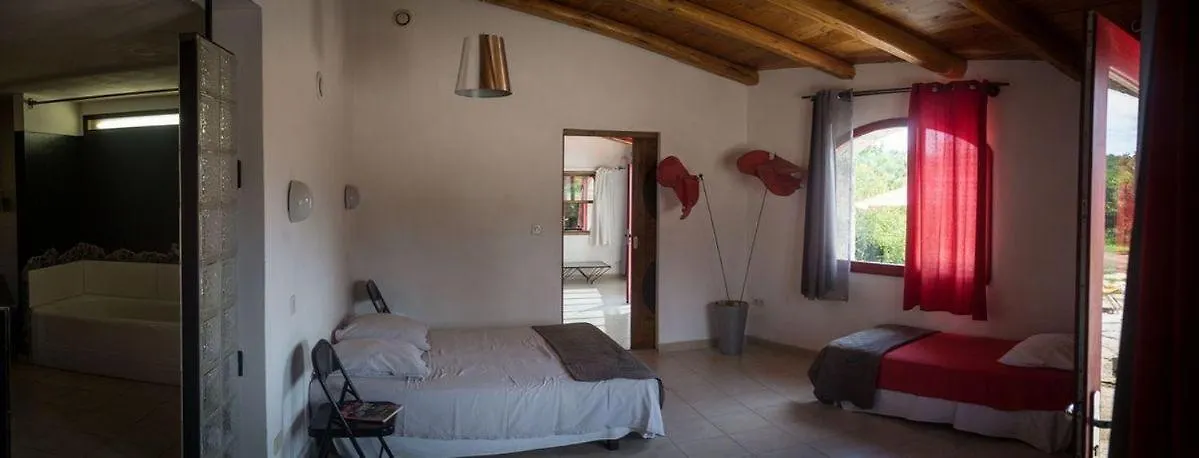 Hebergement Insolite En Pleine Nature & Piscine 2 A 11 P - Gites Les Princes A Lanas Holiday home
