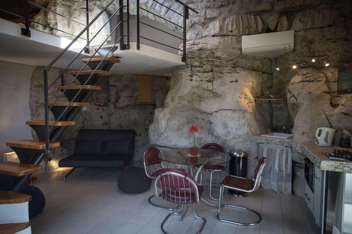 Hebergement Insolite En Pleine Nature & Piscine 2 A 11 P - Gites Les Princes A Lanas 0*,